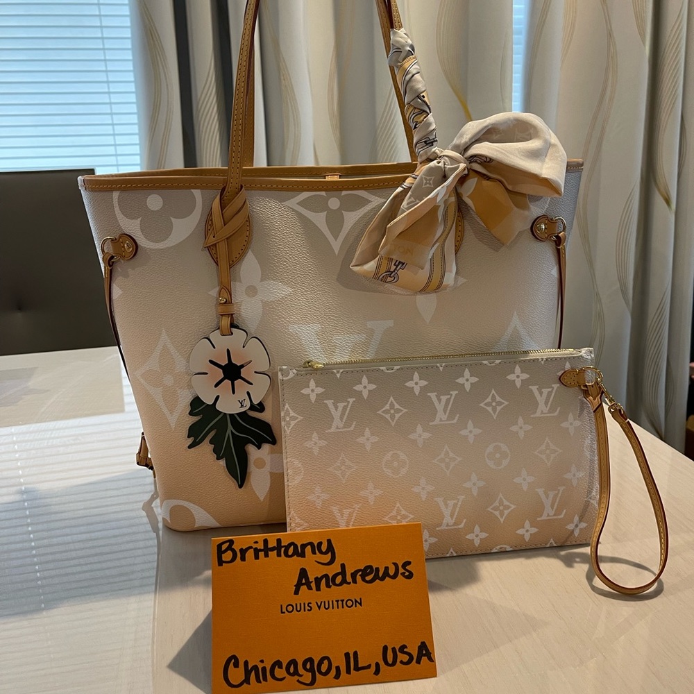 ❤️SOLD❤️ Louis Vuitton SS21 By The Pool Neverfull MM in Brume/Mist